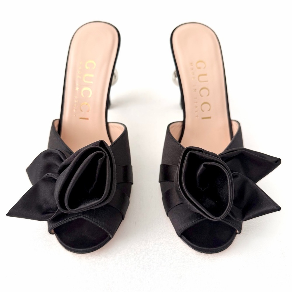 GUCCI | Black Satin Shawana Bow Flower Mule Heels with Silver GG Ball Heel EU 37 - Picture 7 of 14